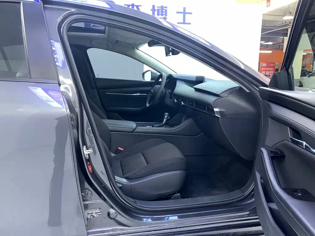 Mazda3 Angkesela 2021 2.0L automatic quality version купить на сайте DeffCars
