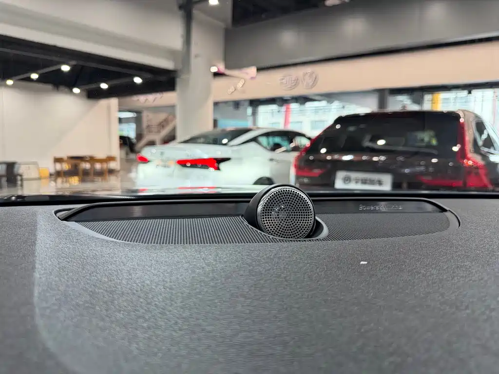 Volvo V90 2022 Cross Country B5 AWD Zhiyuan Edition купить на сайте DeffCars