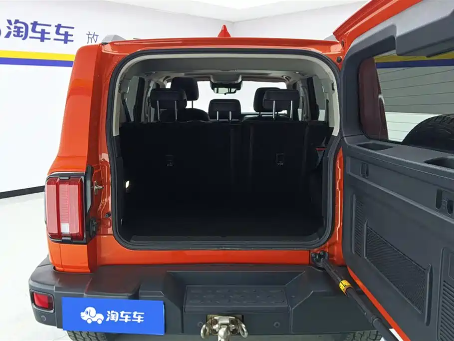 Tank 300 2021 Off-Road Version 2.0T Conqueror купить на сайте DeffCars