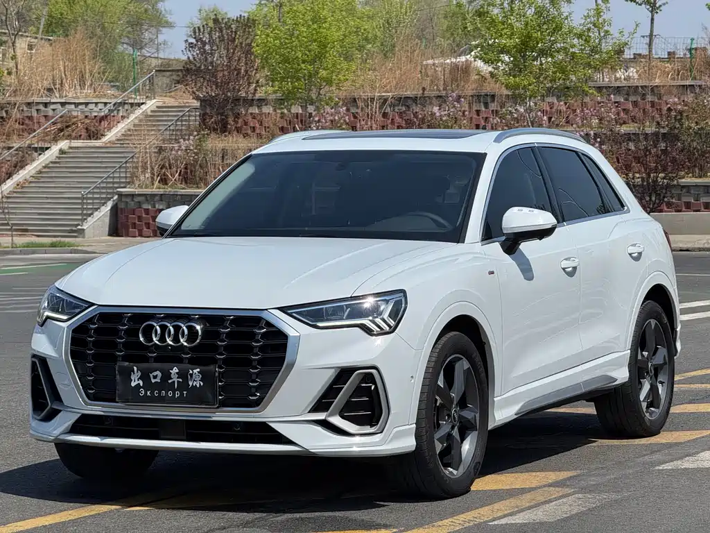 Audi Q3 2021 35 TFSI Fashionable and Dynamic купить на сайте DeffCars