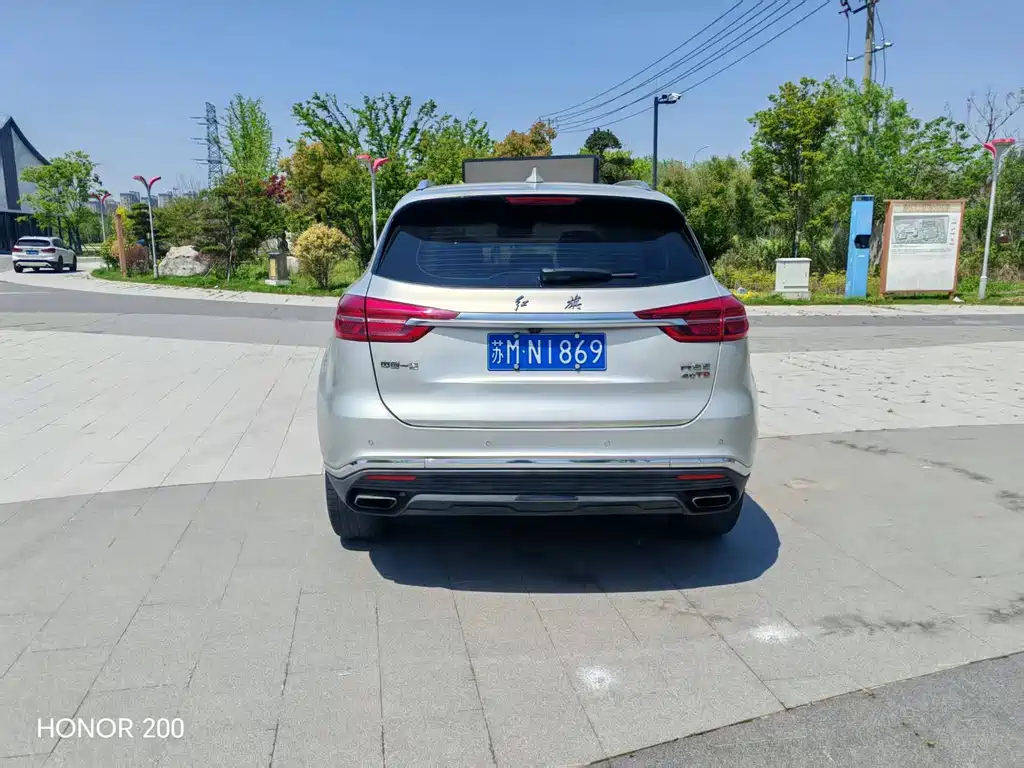 Hongqi HS5 2019 2.0T Zhilian Flagship Edition купить на сайте DeffCars