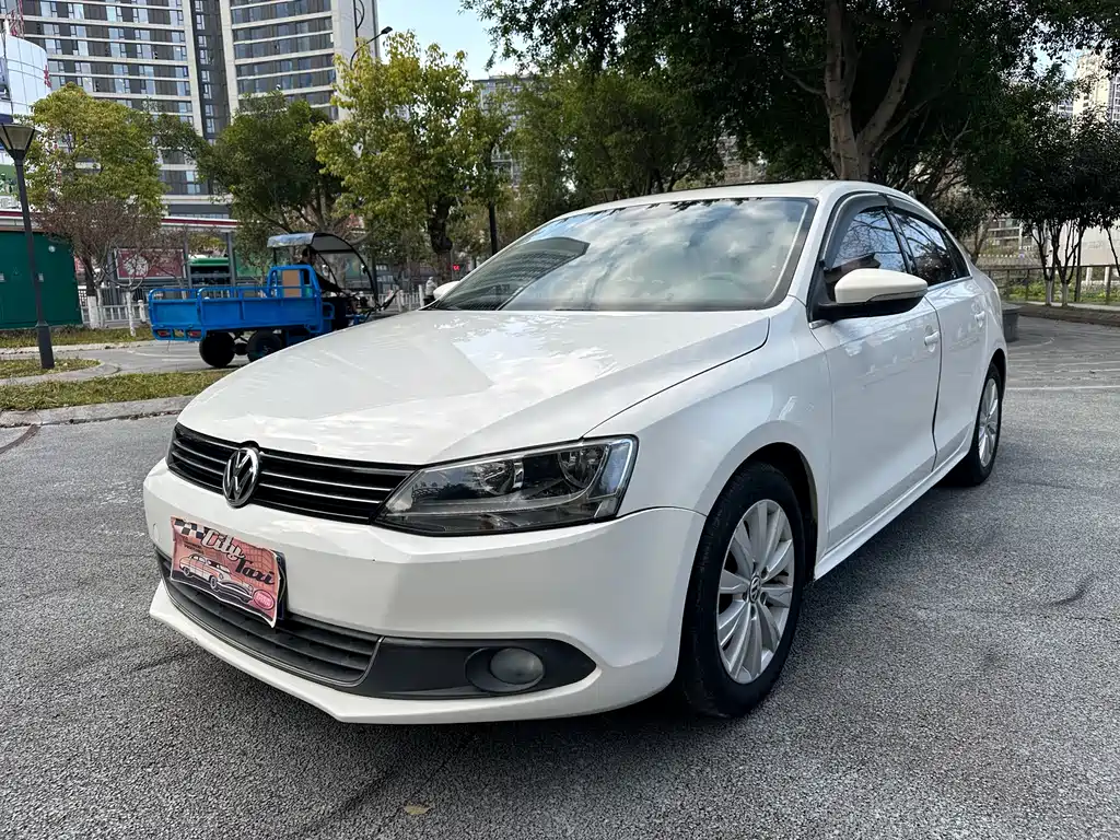 Sagitar 2014 1.6L manual comfort model купить на сайте DeffCars