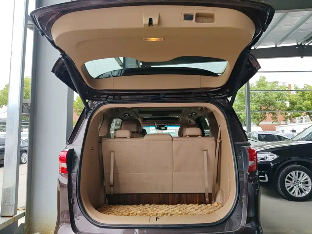 Buick GL8 2018 ES 28T flagship model National VI купить на сайте DeffCars