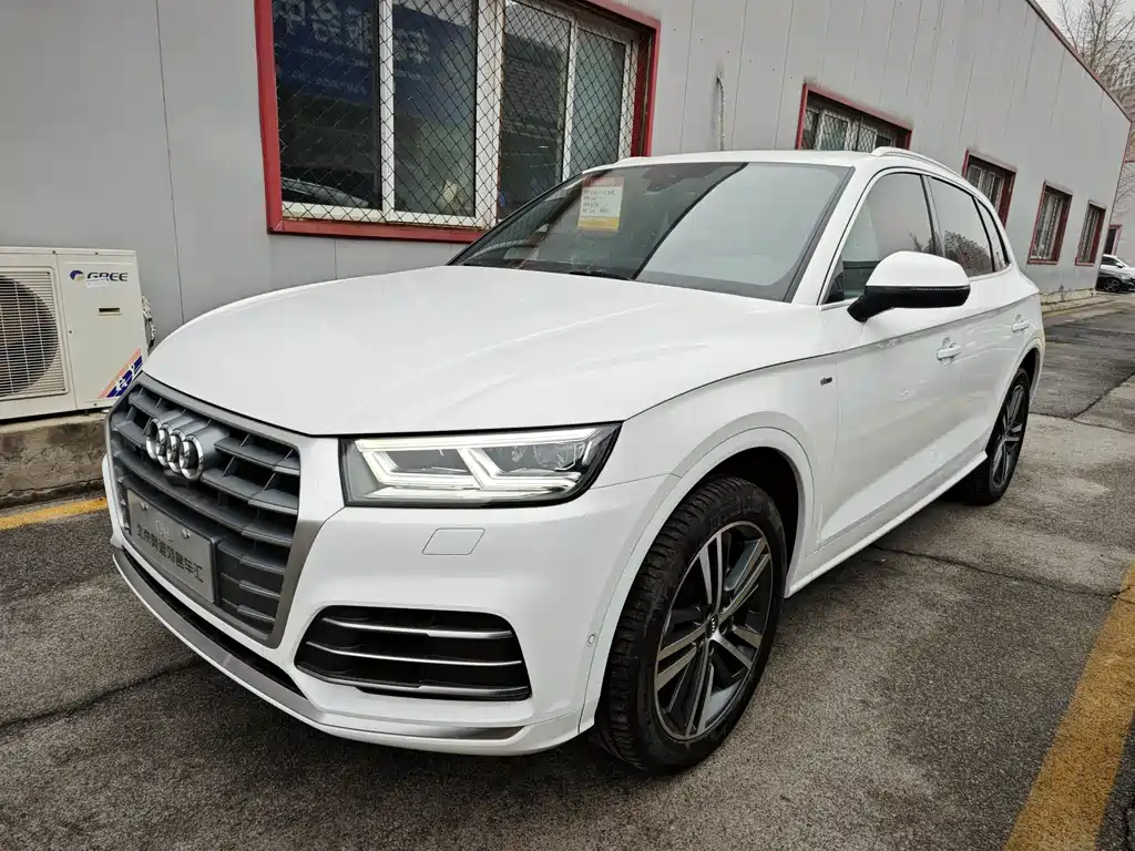 Audi Q5L 2020 45 TFSI exclusive sports model купить на сайте DeffCars