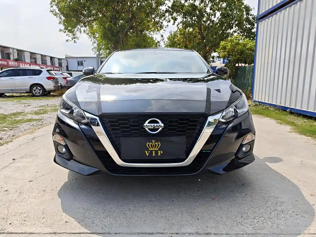 Teana 2022 2.0L XE Pure Edition купить на сайте DeffCars