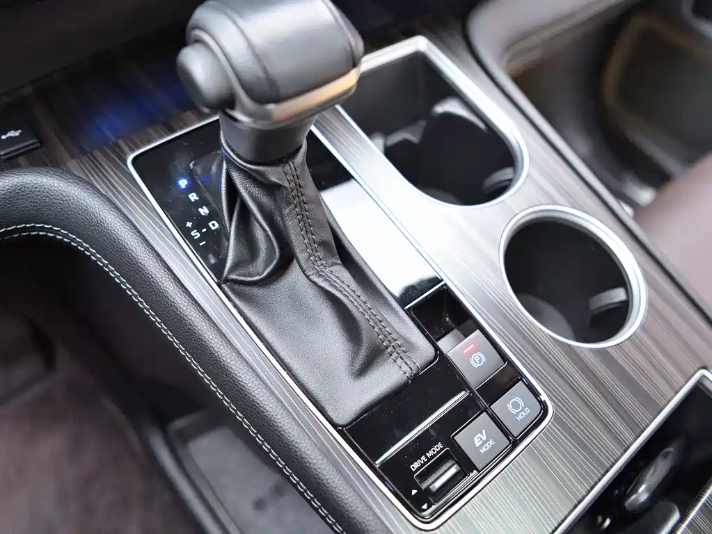 SIENNA 2021 2.5L Hybrid Platinum Edition купить на сайте DeffCars
