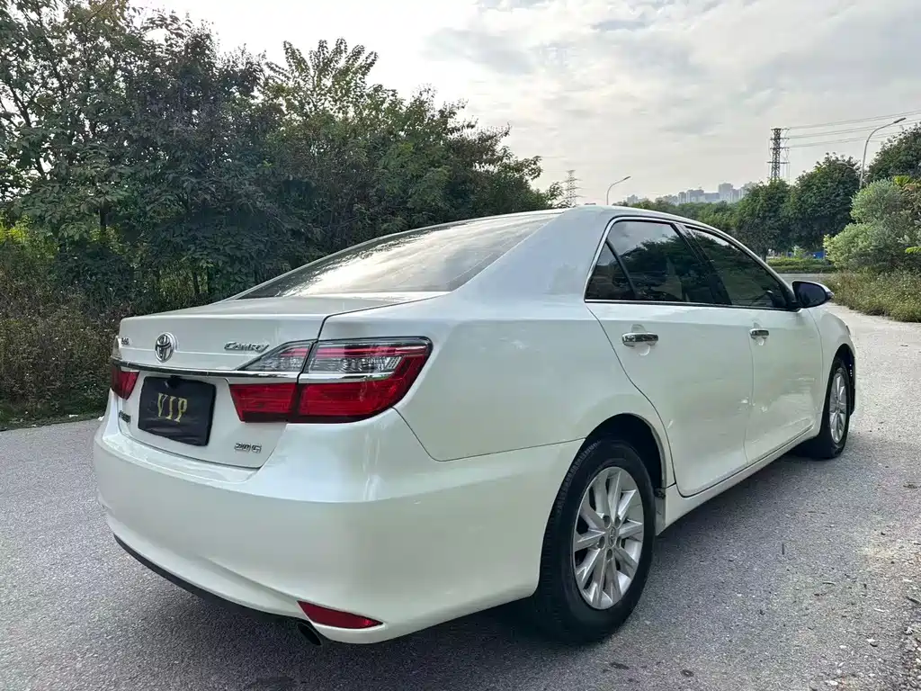 Camry 2016 2.0G 10th Anniversary Leading Edition купить на сайте DeffCars
