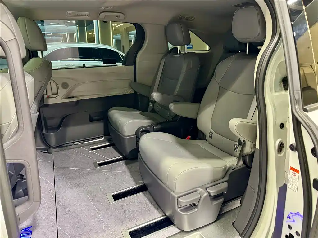 Grevia 2024 2.5L Hybrid Comfort Edition купить на сайте DeffCars
