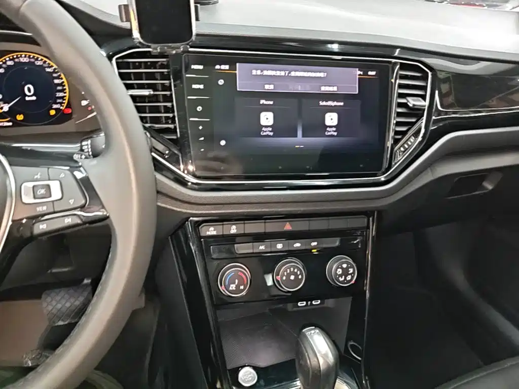 T-ROC 2021 model 280TSI DSG two-wheel drive Comfort Smart Connected Edition купить на сайте DeffCars