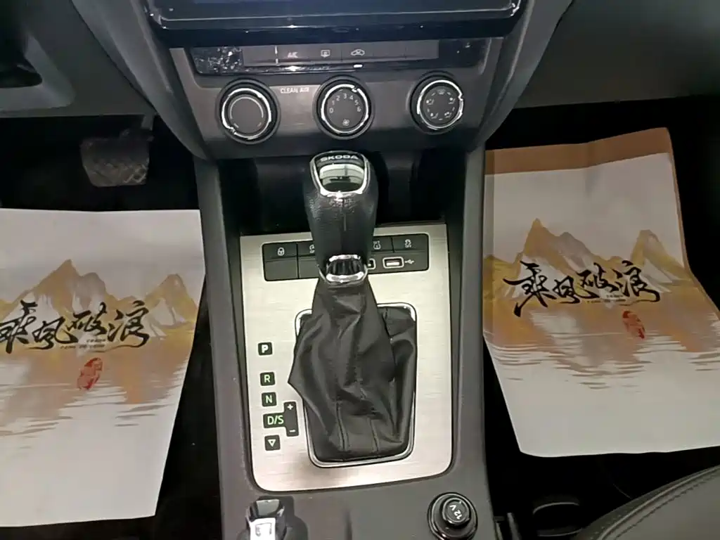 Octavia 2019 1.5L Automatic Intelligent Travel Comfort Edition National VI купить на сайте DeffCars