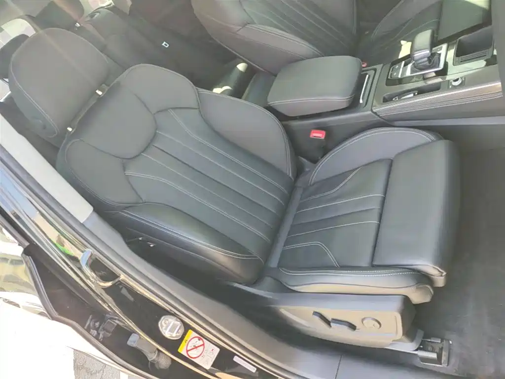Audi Q5L 2021 40 TFSI luxury and dynamic model купить на сайте DeffCars