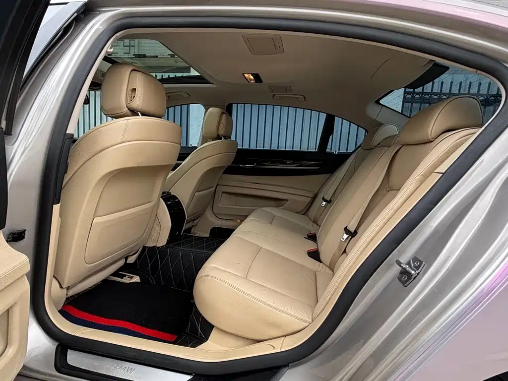 BMW 7 Series 2011 730Li Elegant купить на сайте DeffCars