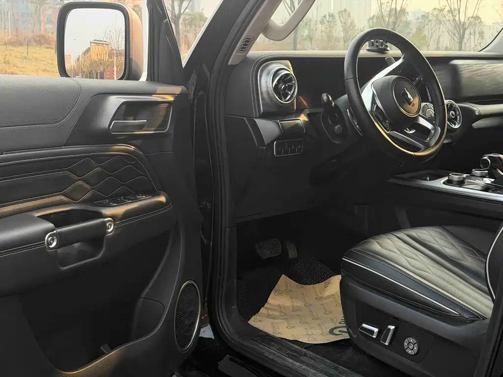 Tank 300 2023 Off-Road Version 2.0T Challenger купить на сайте DeffCars