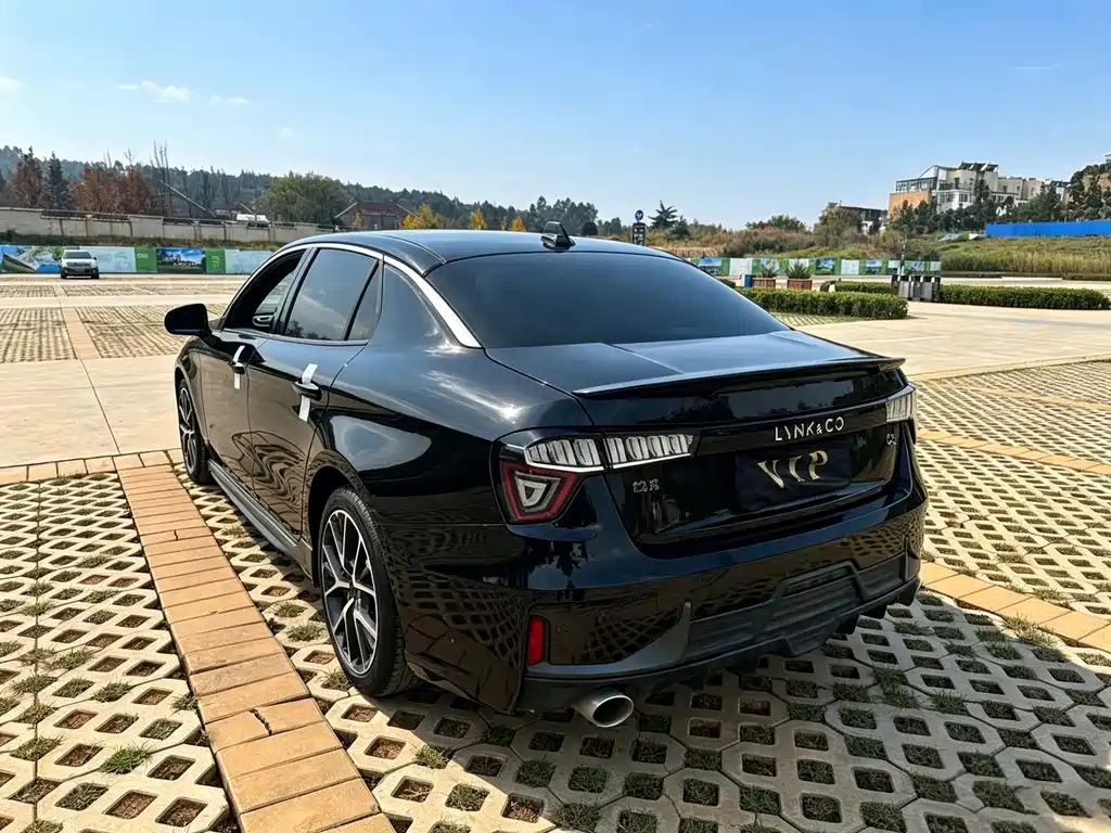 Lynk & Co 03 2022 2.0TD DCT Plus купить на сайте DeffCars
