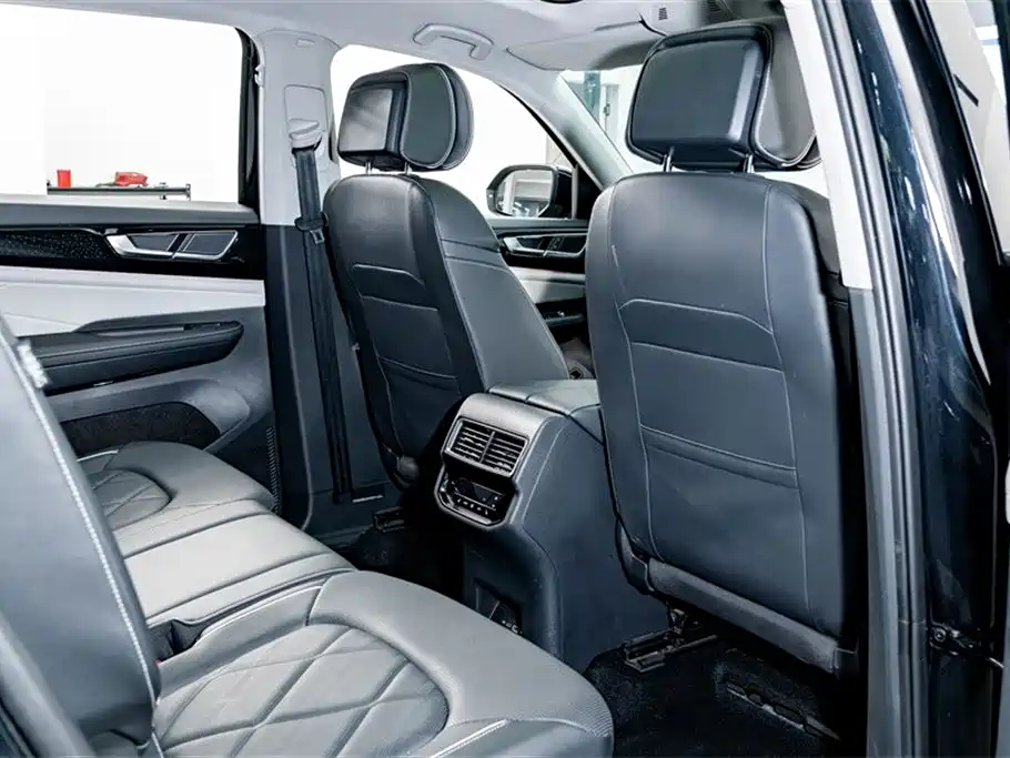 Touron 2023 facelift 380TSI four-wheel drive luxury version купить на сайте DeffCars