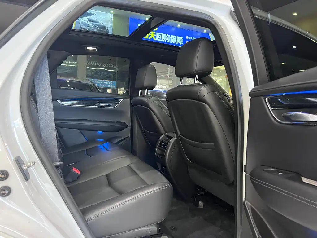 Cadillac XT5 2021 2.0T two-wheel drive luxury model купить на сайте DeffCars