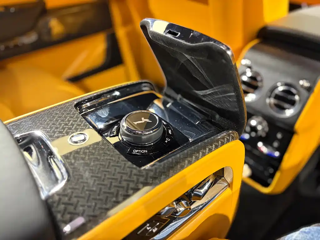 Cullinan 2020 Black Badge купить на сайте DeffCars
