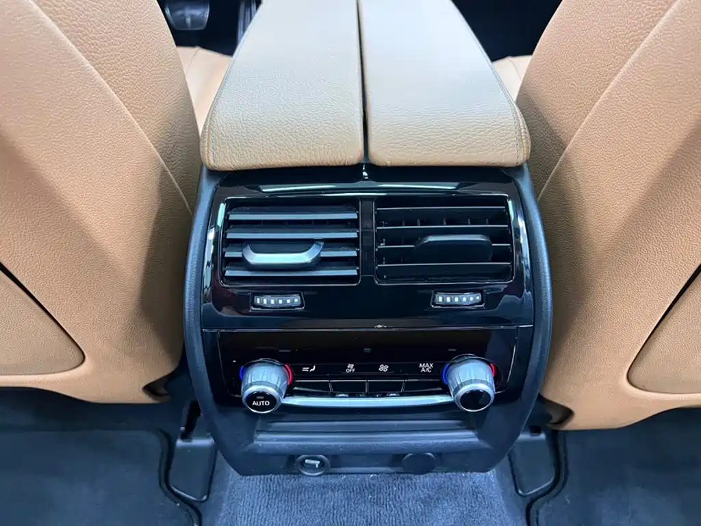 BMW 5 Series 2018 530Li Exclusive M Sports Package купить на сайте DeffCars