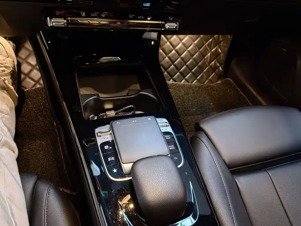 Mercedes-Benz A-Class 2019 A 200 L купить на сайте DeffCars