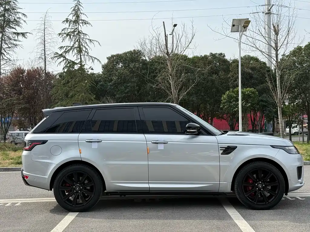 Range Rover Sport 2021 3.0 L6 HST купить на сайте DeffCars