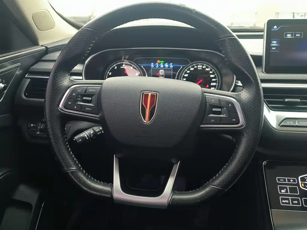 Hongqi H5 2020 1.8T automatic smart connected flag version купить на сайте DeffCars