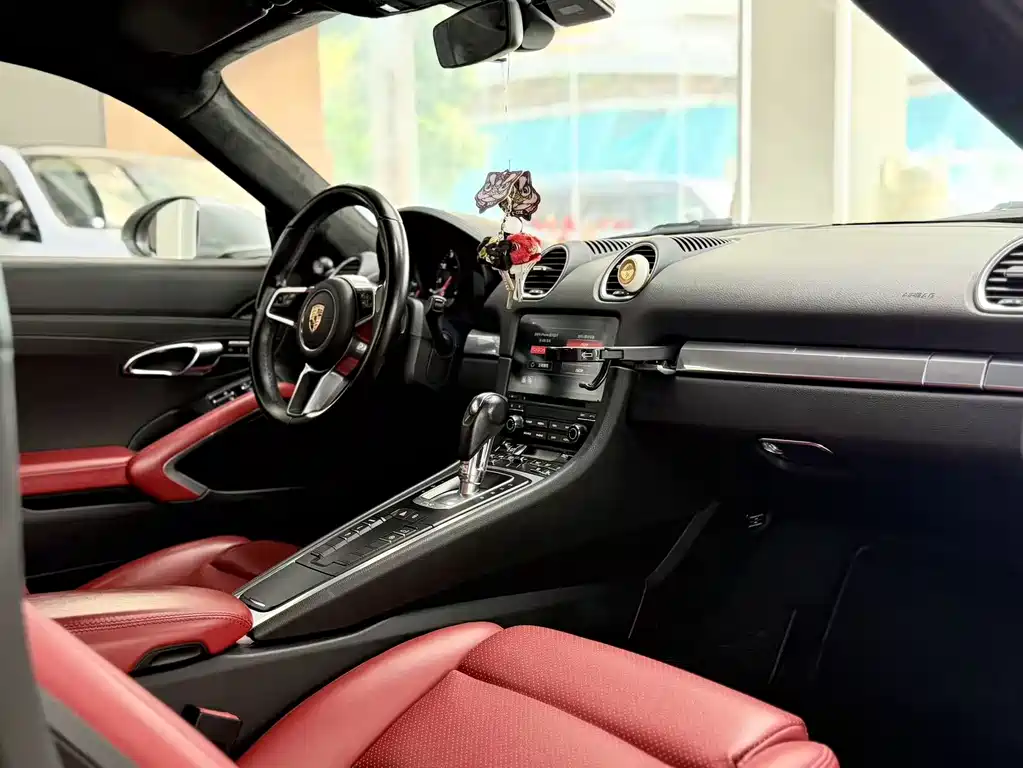 Porsche 718 2018 Cayman 2.0T купить на сайте DeffCars