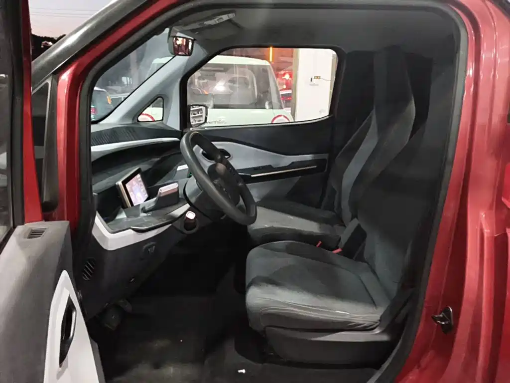 Baojun E200 2019 250KM Smart Travel Edition купить на сайте DeffCars