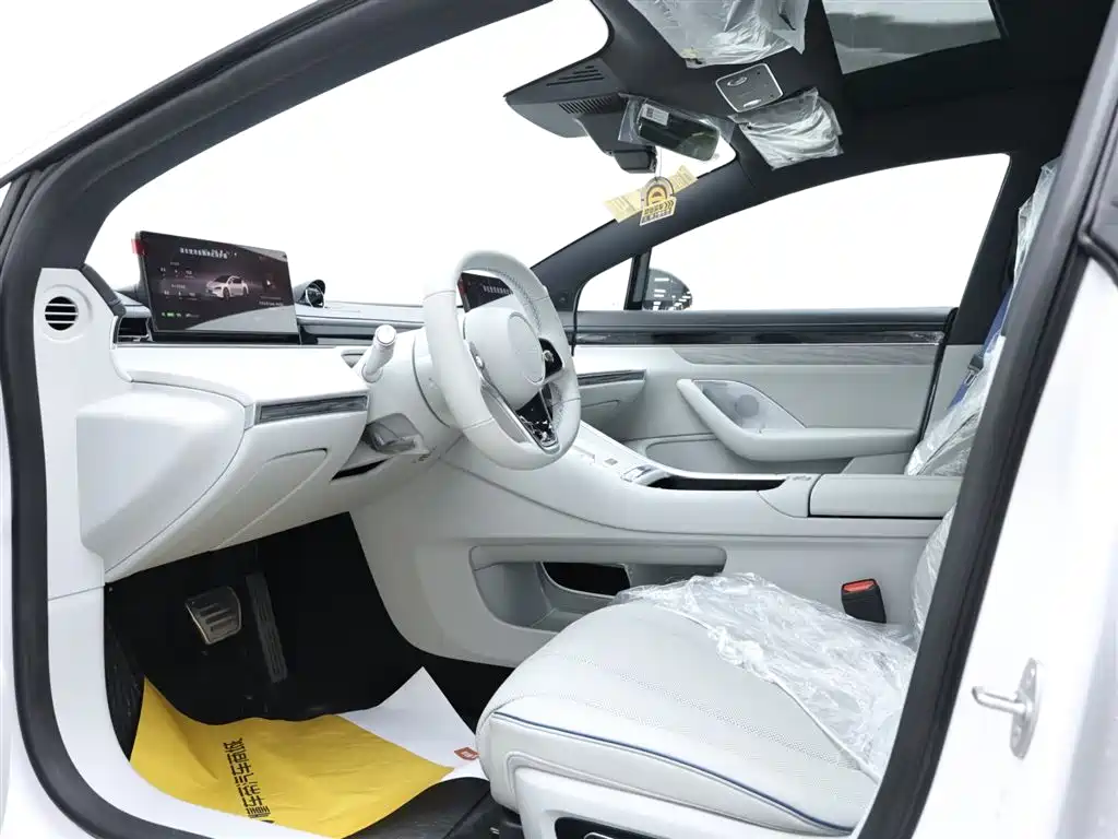 Zhijie S7 2024 Pro купить на сайте DeffCars