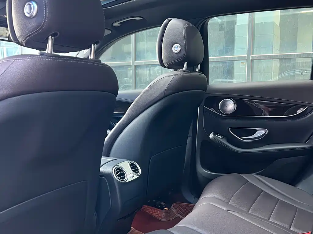 Mercedes-Benz GLC 2017 GLC 260 4MATIC luxury model купить на сайте DeffCars