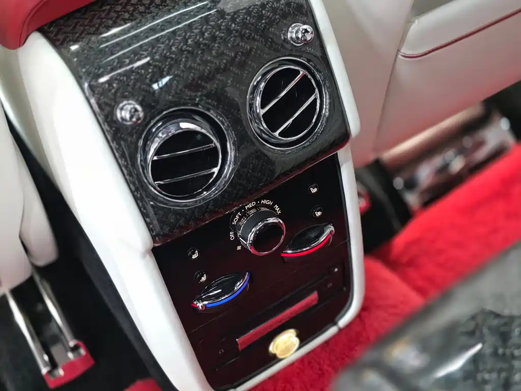 Cullinan 2018 four-seat version купить на сайте DeffCars