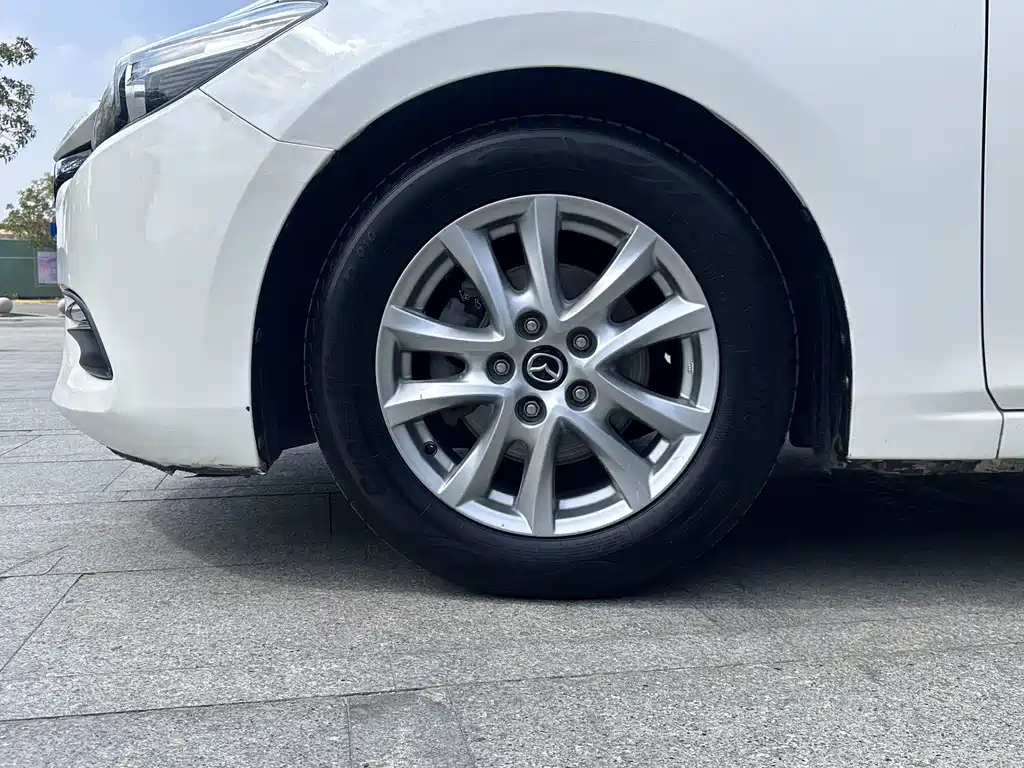 Mazda3 Angkesela 2017 Sedan 1.5L Manual Comfort Type National VI купить на сайте DeffCars