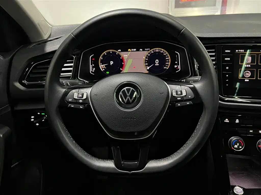 T-ROC 2022 model 280TSI DSG two-wheel drive comfort PLUS купить на сайте DeffCars