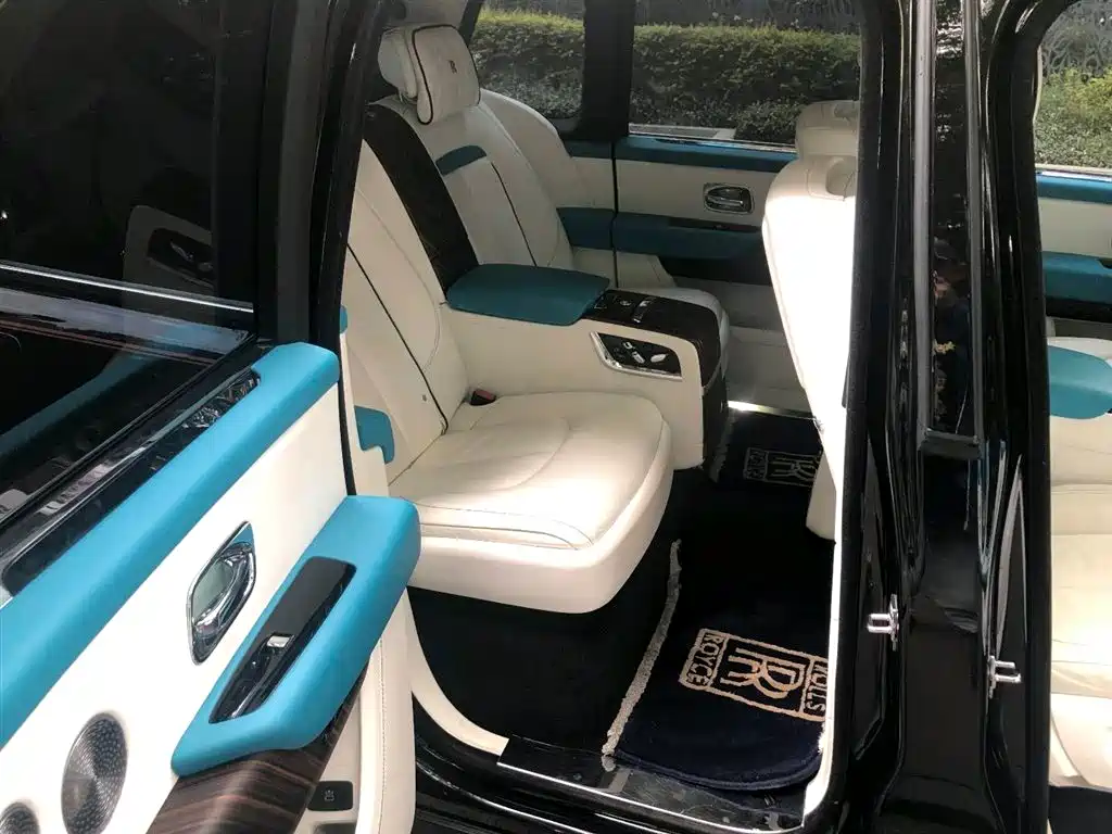 Cullinan 2018 four-seat version купить на сайте DeffCars