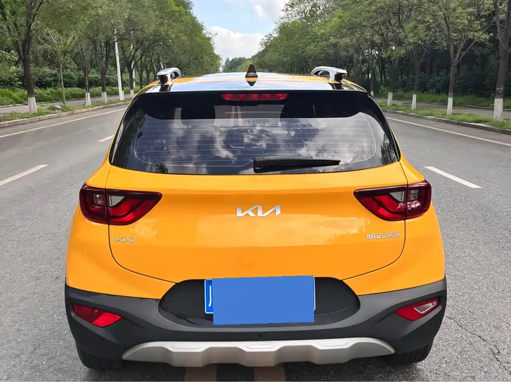 Yipao 2021 1.4L CVT sunroof model купить на сайте DeffCars