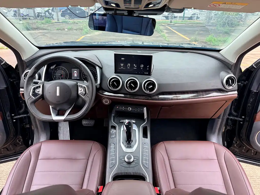 Wei brand VV5 2019 1.5T two-wheel drive Yanfeng купить на сайте DeffCars