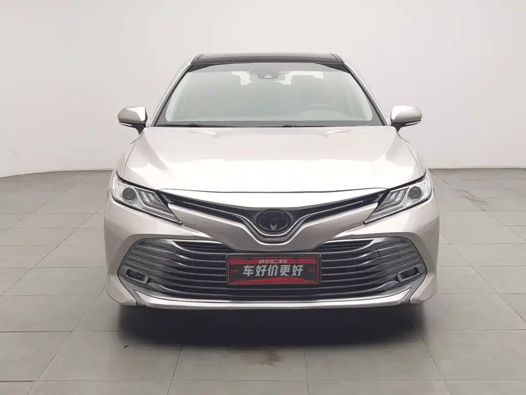 Camry 2019 2.5G Deluxe Edition National VI купить на сайте DeffCars