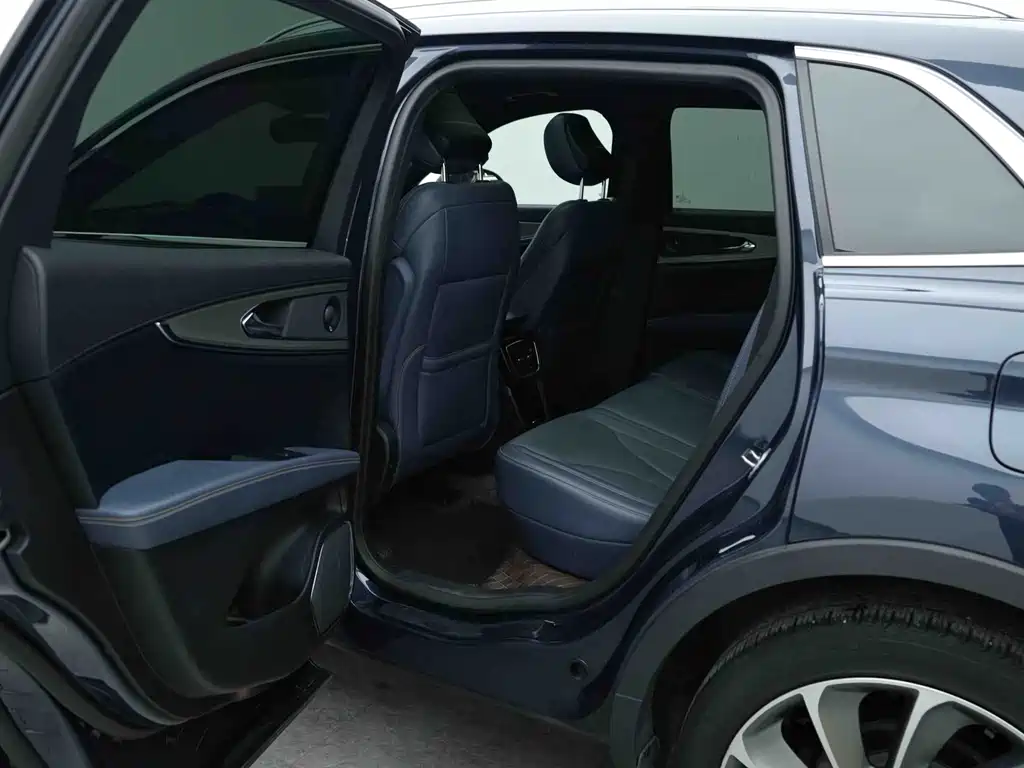 Voyager 2022 2.7T four-wheel drive elegant version купить на сайте DeffCars