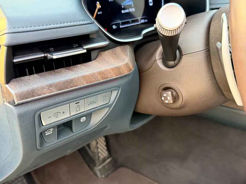 Genesis G80 2021 2.5T rear-drive flagship version купить на сайте DeffCars