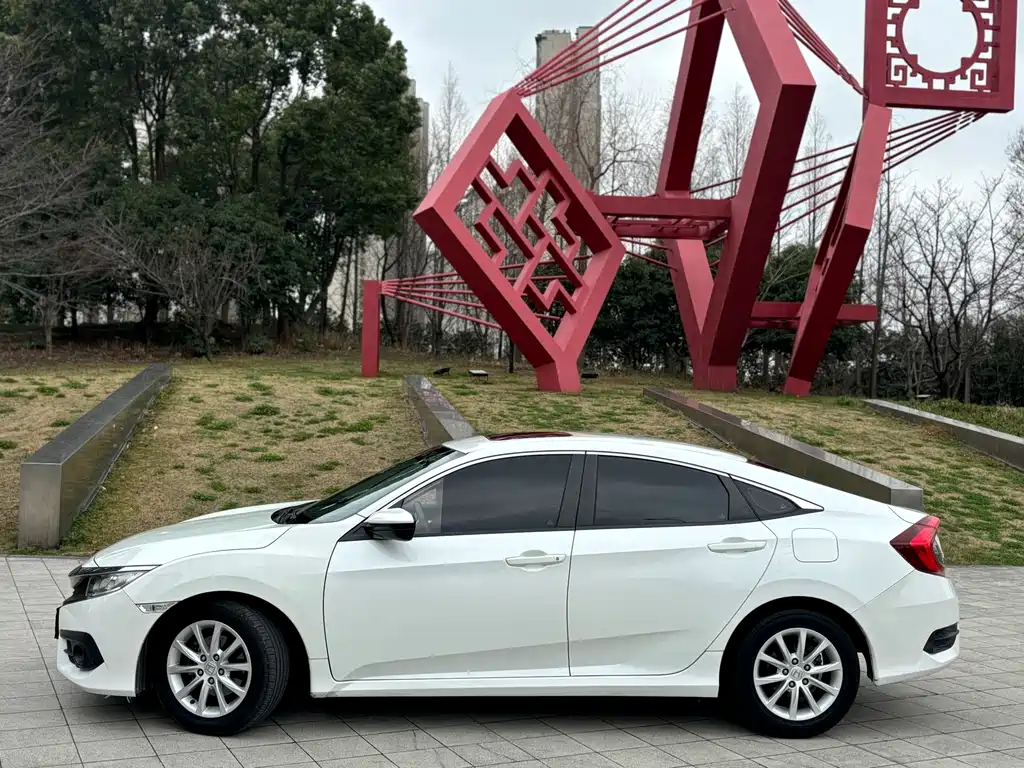 Civic 2016 180TURBO CVT Comfort Edition купить на сайте DeffCars