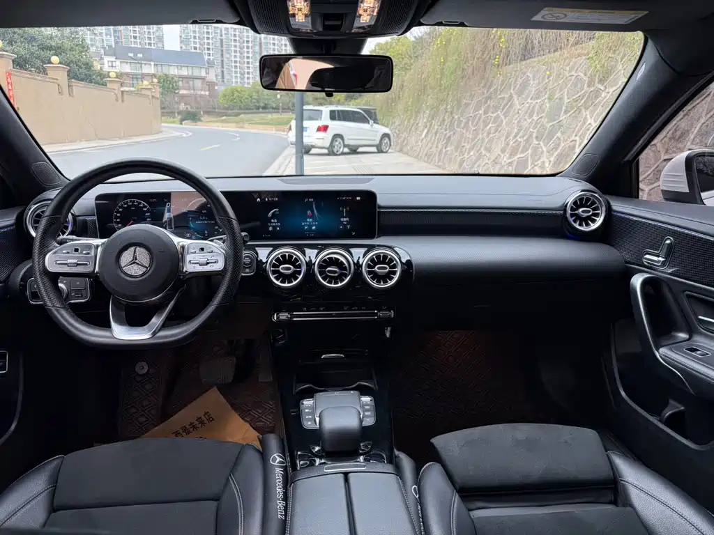 Mercedes-Benz A-Class 2020 Facelift A 200 L Sports Sedan Fashionable купить на сайте DeffCars