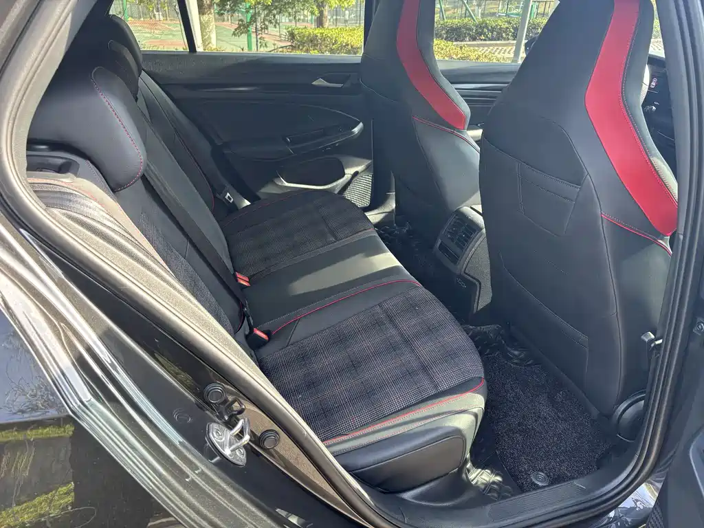 Golf GTI 2021 380TSI DSG GTI купить на сайте DeffCars