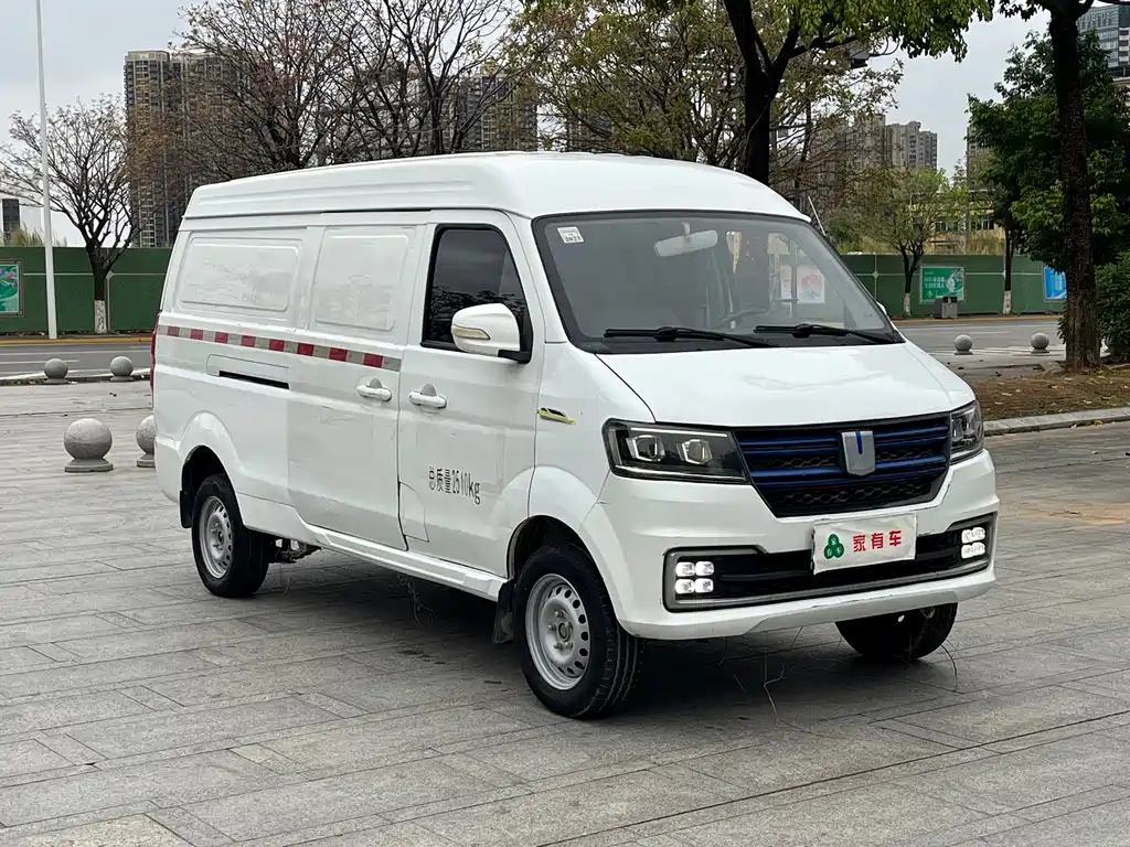 Long-range E5 2022 E5L pure electric van transporter Guoxuan 39.9kWh купить на сайте DeffCars