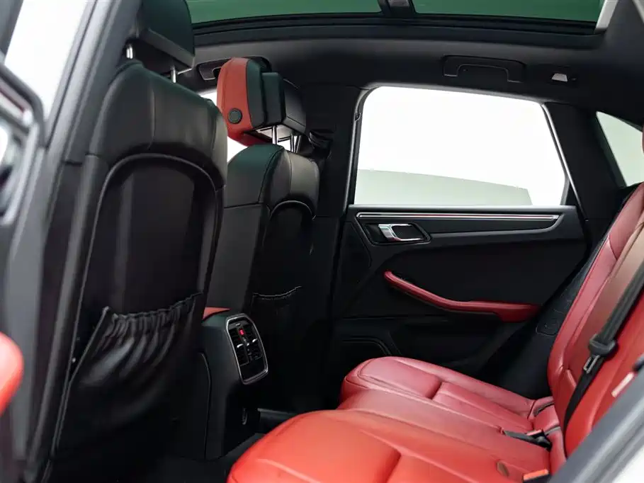 Macan 2017 Macan 2.0T купить на сайте DeffCars