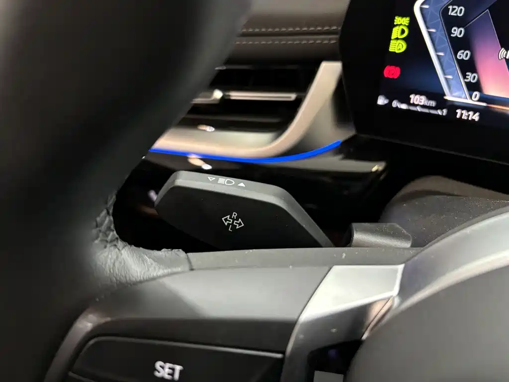 BMW X1 2023 sDrive25Li X Design Package купить на сайте DeffCars