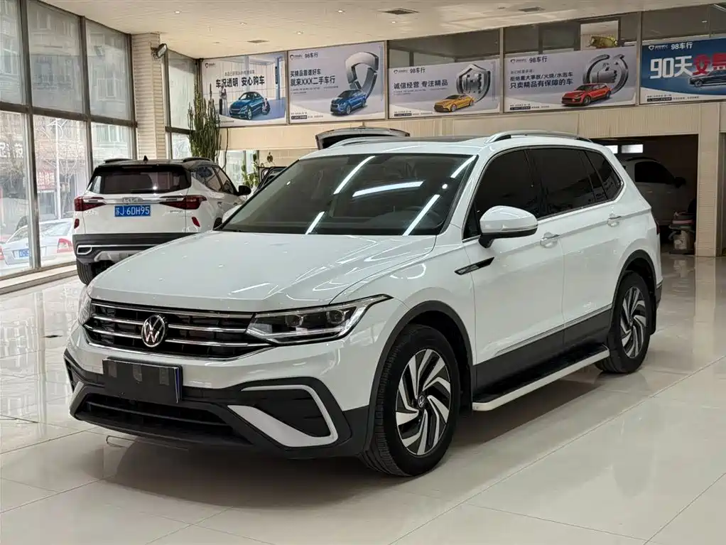 Tiguan L 2023 280TSI automatic two-wheel drive Chaochuang limited edition купить на сайте DeffCars