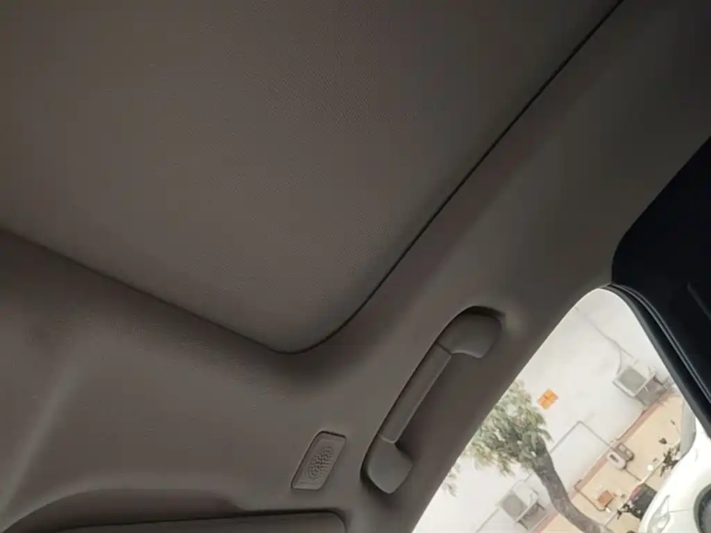 Hongqi H9 2020 2.0T Zhilian Flagship Edition купить на сайте DeffCars