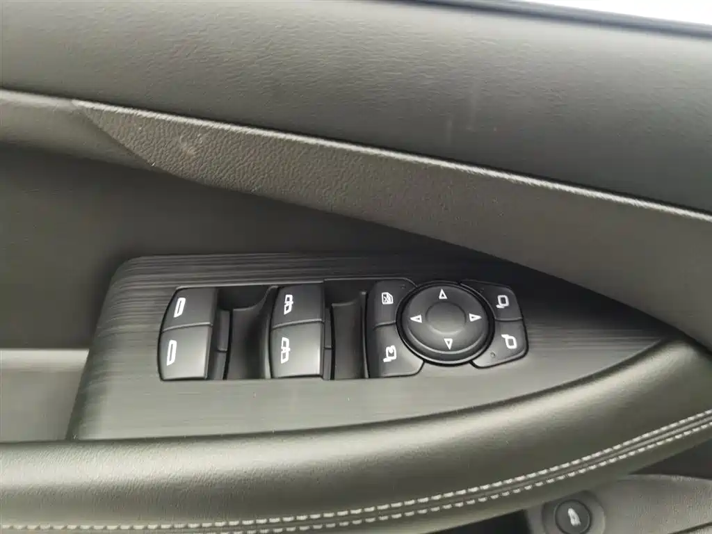 LaCrosse 2021 652T luxury model купить на сайте DeffCars