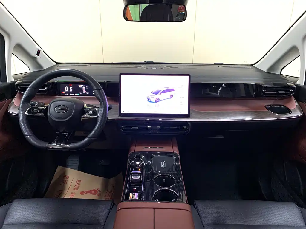 Trumpchi E8 PHEV 2024 model 150km MAX+ купить на сайте DeffCars