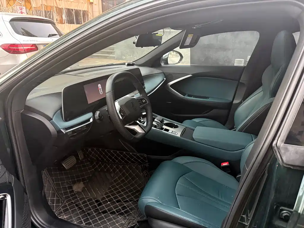 MG7 2023 1.5T DCT Ultimate Deluxe Edition купить на сайте DeffCars