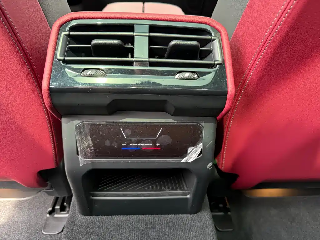 BMW i5 2024 eDrive 35L Exclusive Luxury Package купить на сайте DeffCars
